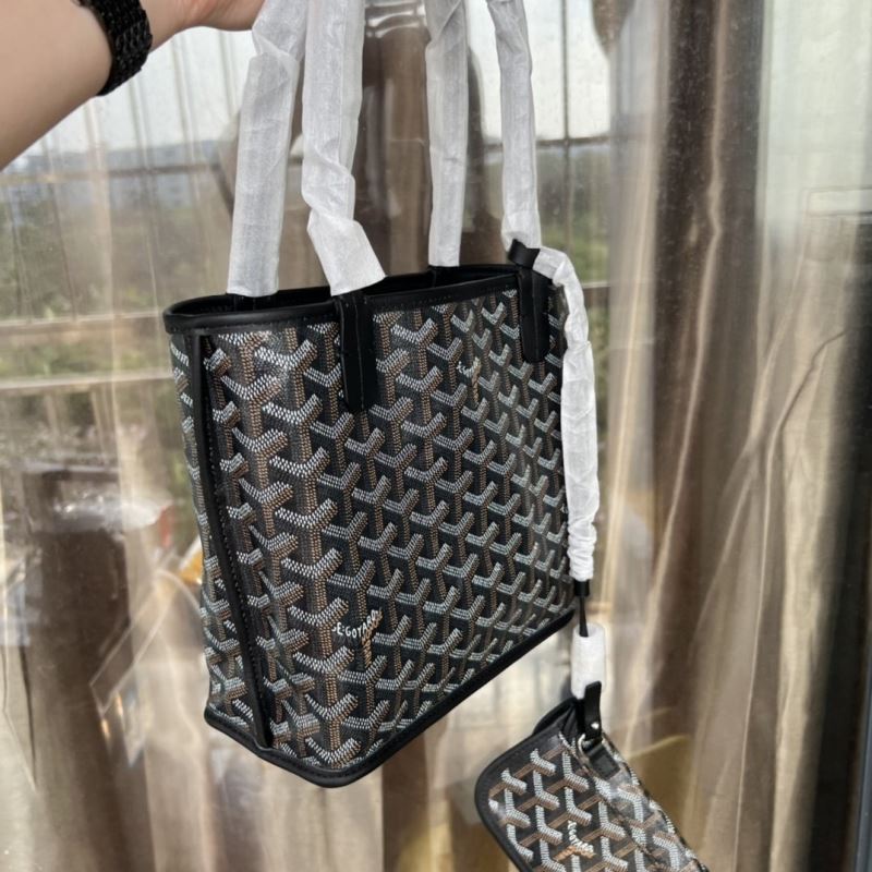 Goyard Shopping Bags